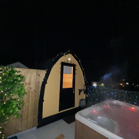 Appartamento Arch Pod & Hot Tub Carndonagh Esterno foto